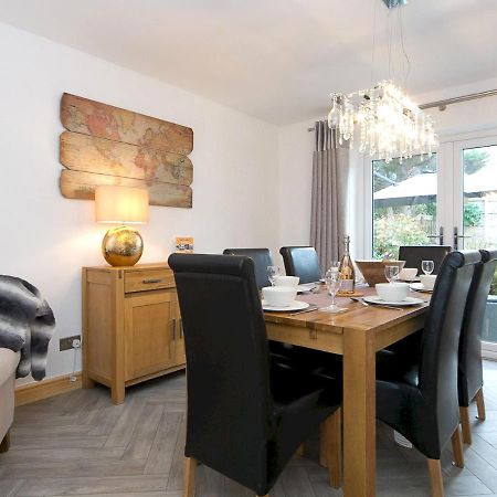 Pass The Keys Modern Coastal Home In Bull Bay Amlwch Bagian luar foto